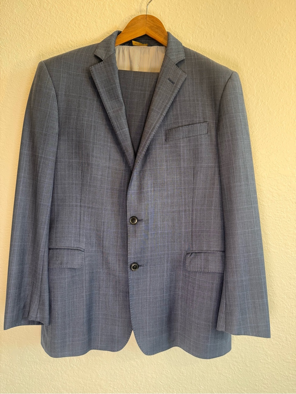 Brooks Brothers Blue Windowpane Wool Blend Suit (Jacket and Pants) 42R, 36/34